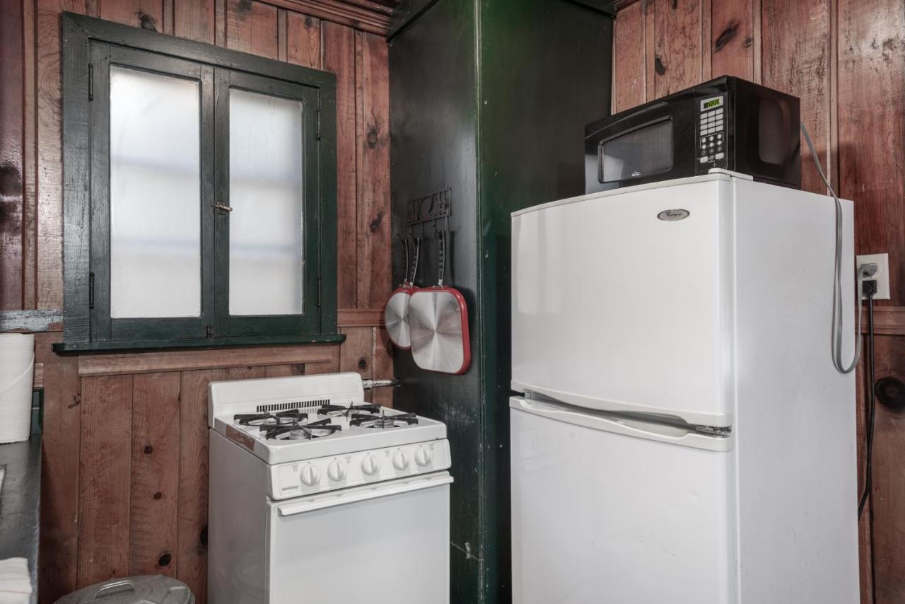 רואידוסו Cozy Cabin, 2 Bedrooms, Fireplace, Midtown, Sleeps 5 מראה חיצוני תמונה